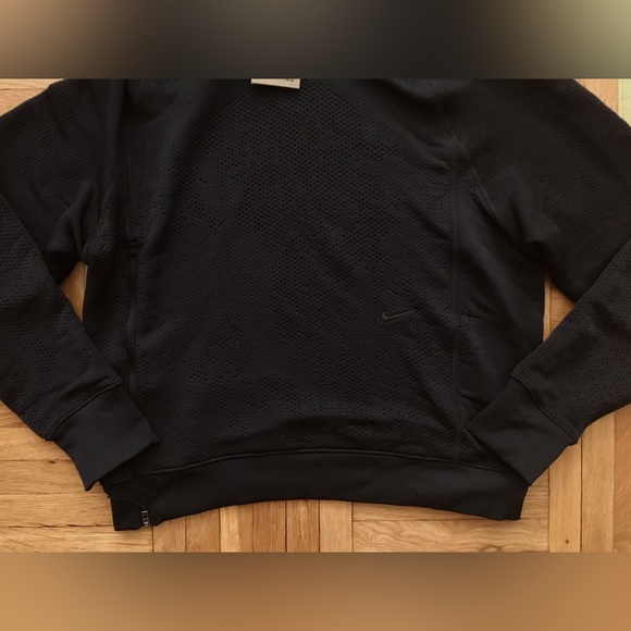 Size Medium Mens Nike Therma-FIT ADV A.P.S Training Gym Hoodie Black FB6847-010 - Picture 3 of 8